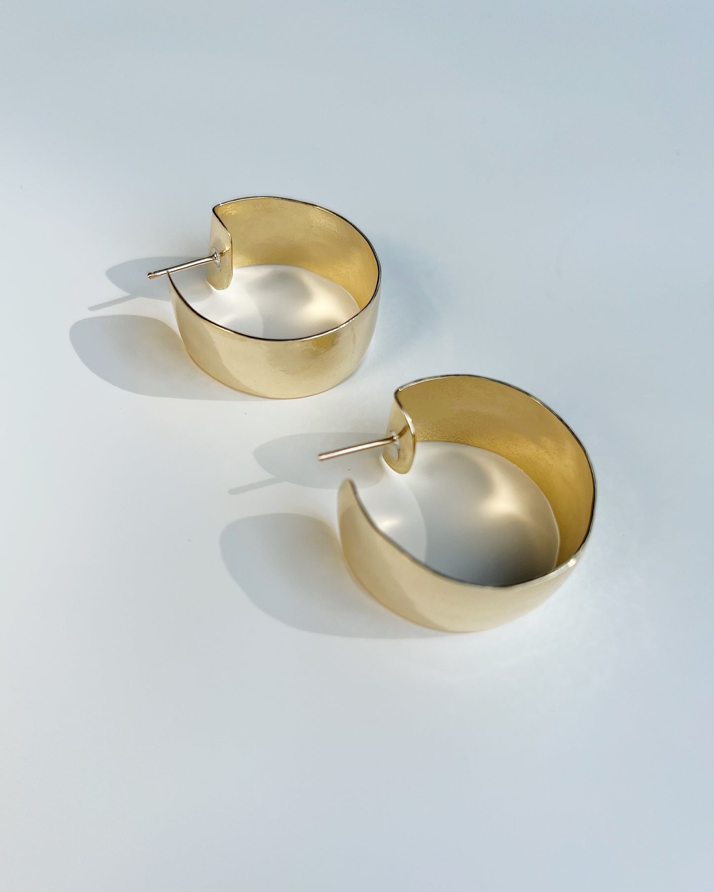 Ebony Eyes hoop earrings