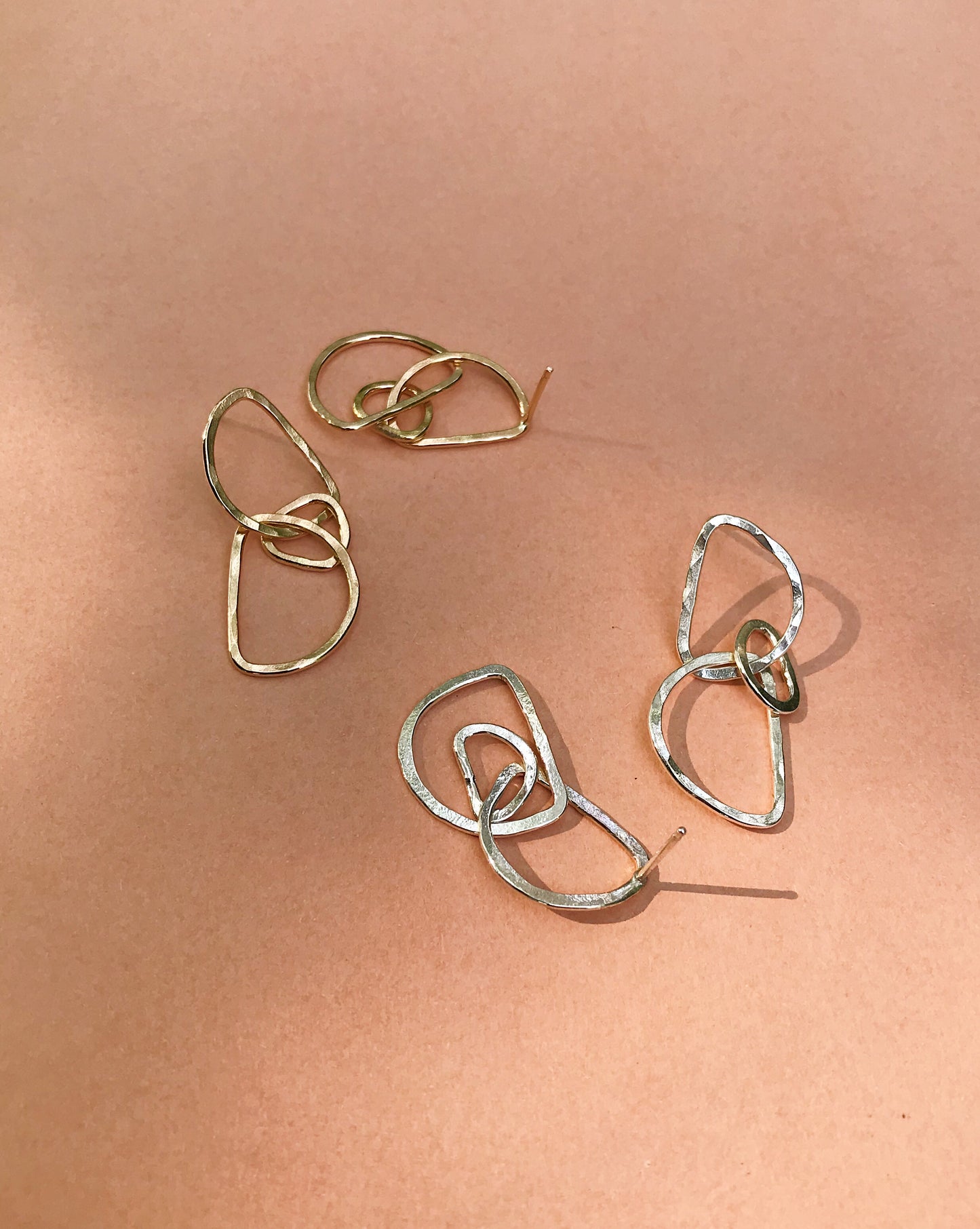 Pendientes pequeños "Possibly Maybe"