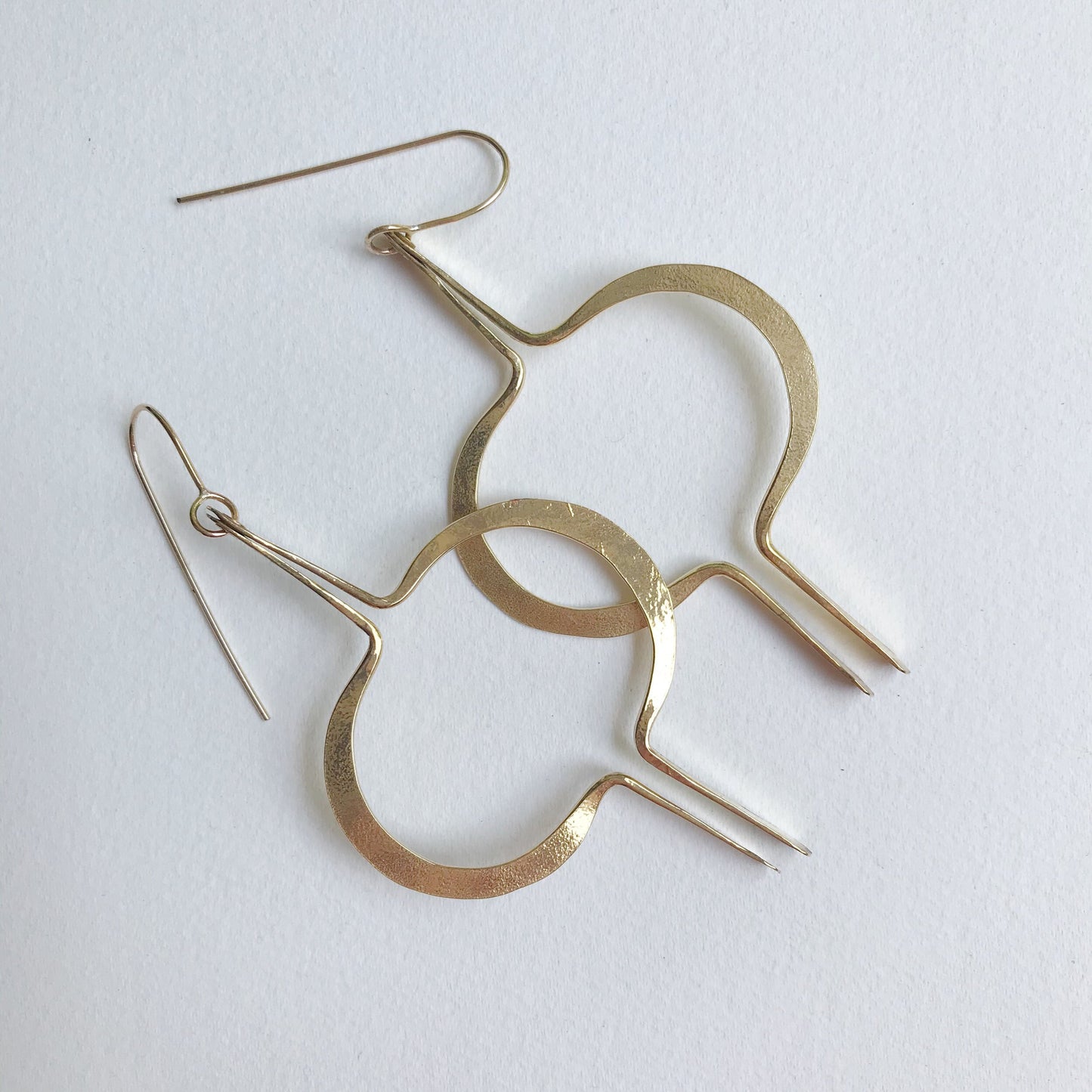 Grasp earrings